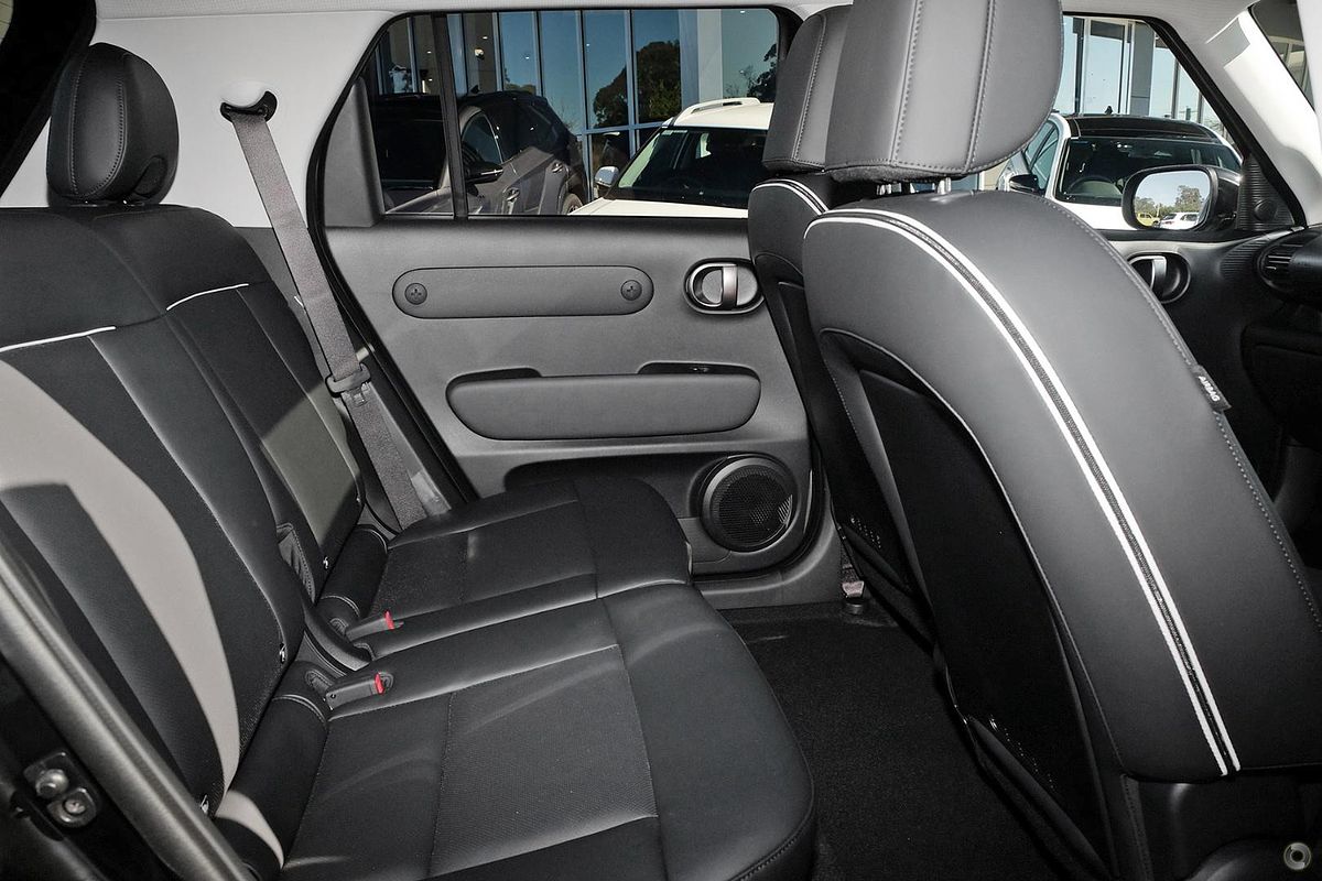 2025 Hyundai INSTER Cross AX.V1
