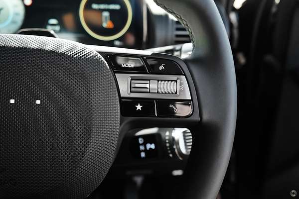 2025 Hyundai INSTER Cross AX.V1