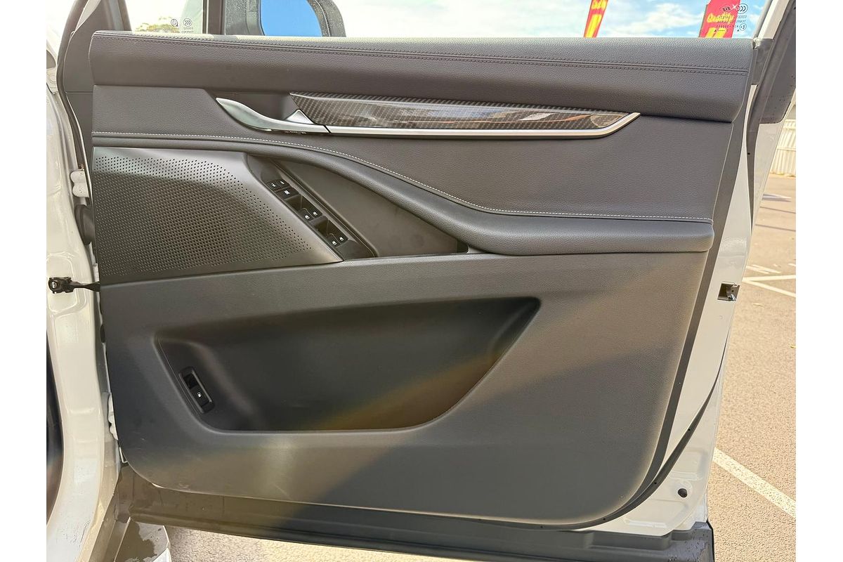 2024 LDV D90 Executive SV9A