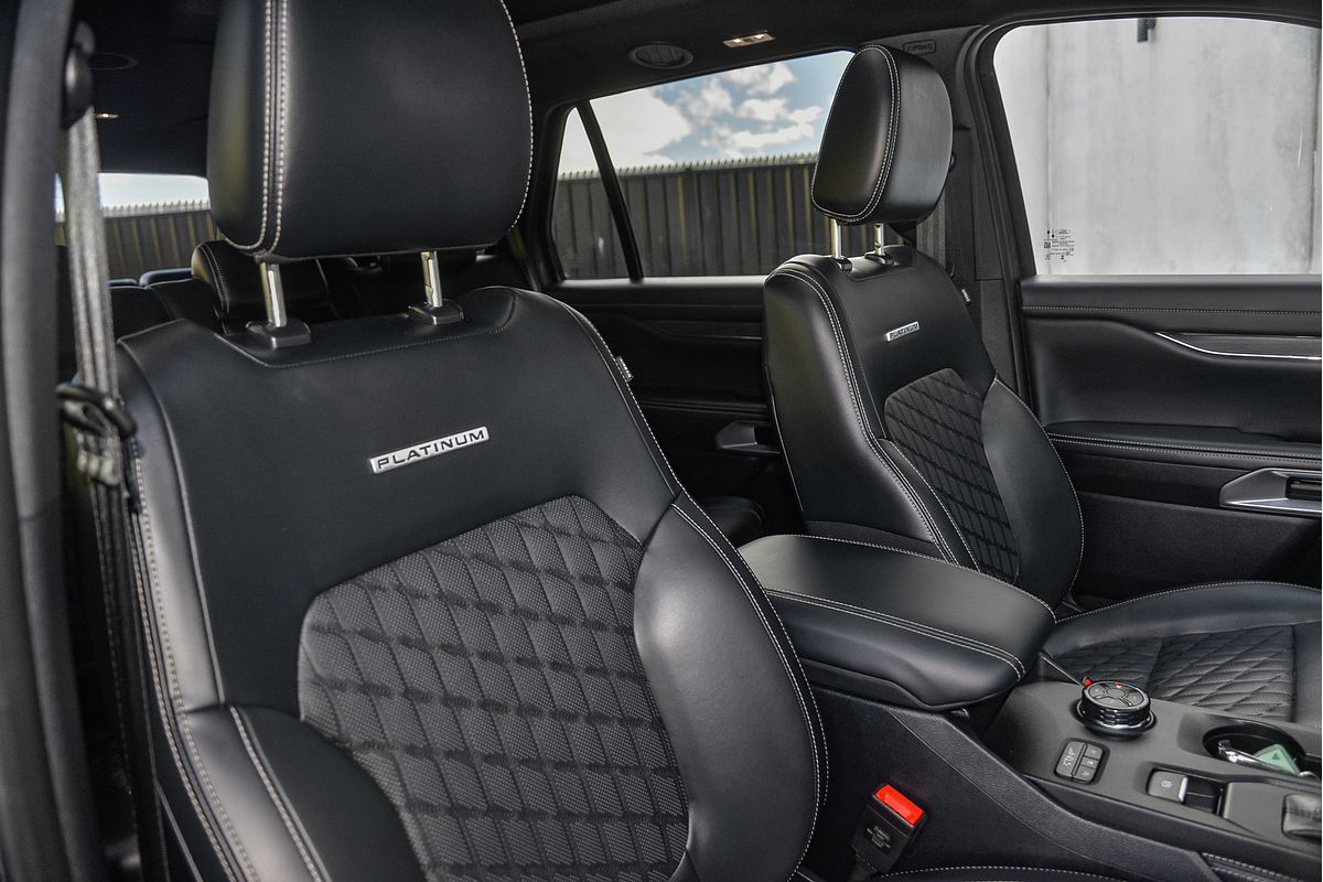 2024 Ford Everest Platinum 3.0L