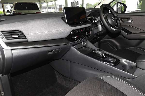 2025 Nissan QASHQAI ST J12