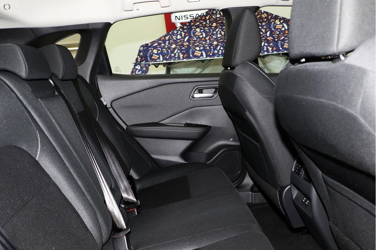 2025 Nissan QASHQAI ST J12