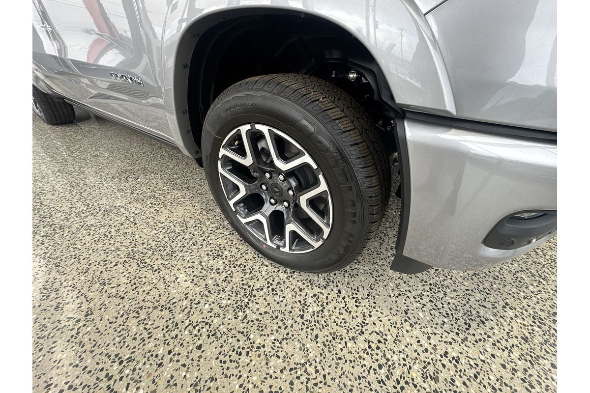 2025 RAM 1500 Laramie Sport Hurricane SO RamBox DT 4X4 SWB