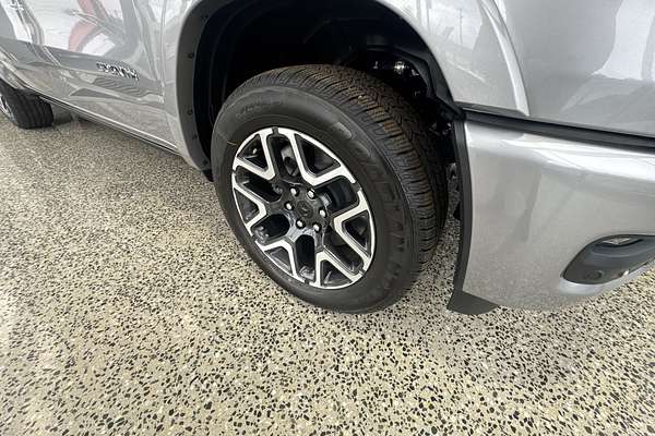 2025 RAM 1500 Laramie Sport Hurricane SO RamBox DT 4X4 SWB
