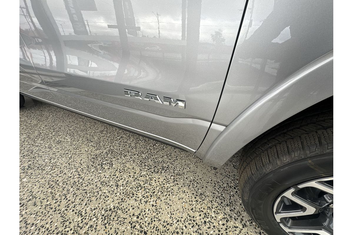 2025 RAM 1500 Laramie Sport Hurricane SO RamBox DT 4X4 SWB
