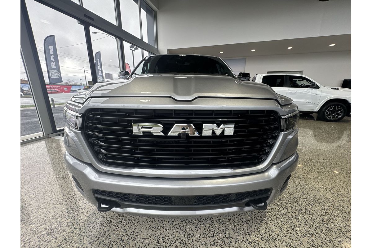 2025 RAM 1500 Laramie Sport Hurricane SO RamBox DT 4X4 SWB