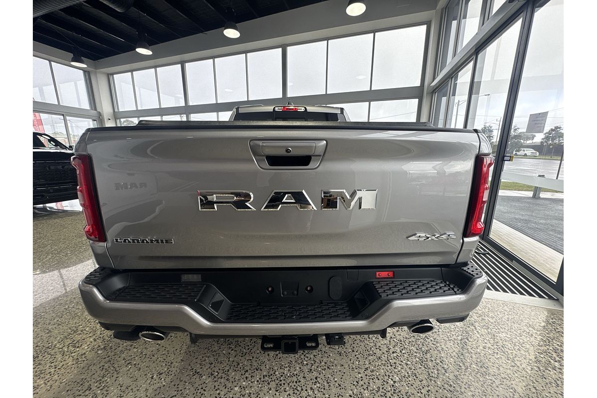 2025 RAM 1500 Laramie Sport Hurricane SO RamBox DT 4X4 SWB