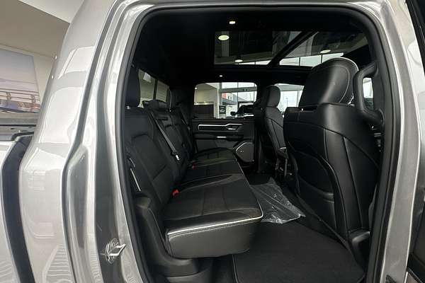 2025 RAM 1500 Laramie Sport Hurricane SO RamBox DT 4X4 SWB