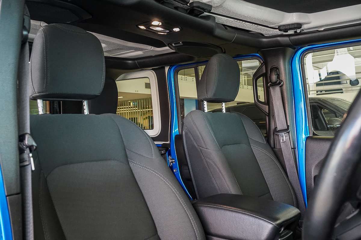2022 Jeep Wrangler Unlimited Night Eagle JL