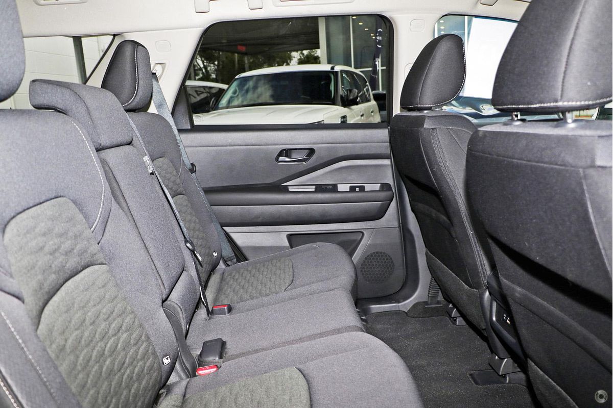 2024 Nissan Pathfinder ST-L R53