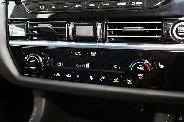 2024 Nissan Pathfinder ST-L R53