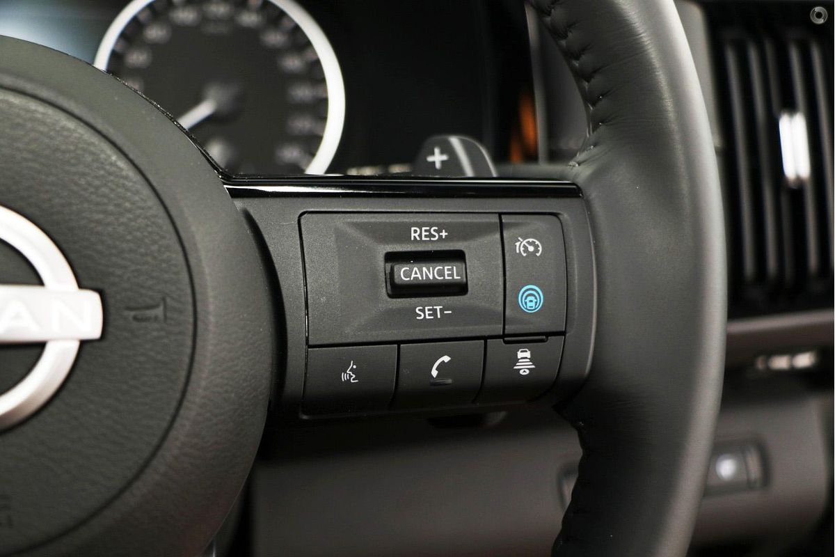 2024 Nissan Pathfinder ST-L R53