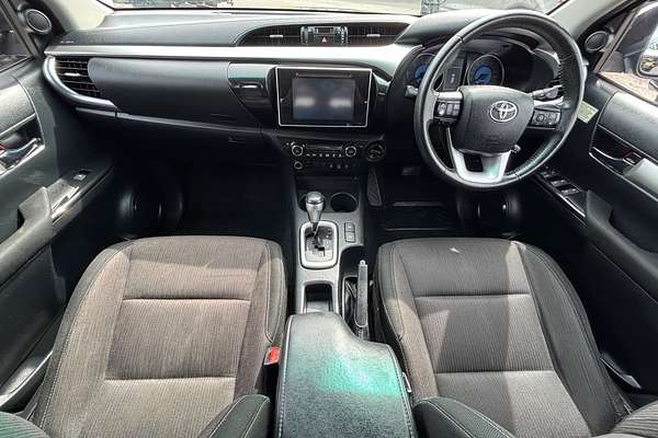 2018 Toyota Hilux SR5 GUN126R 4X4