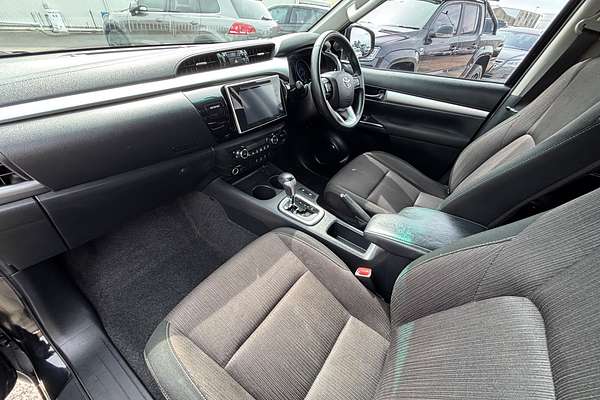 2018 Toyota Hilux SR5 GUN126R 4X4