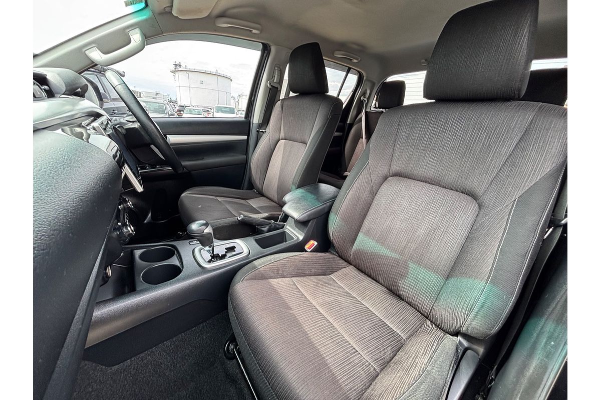 2018 Toyota Hilux SR5 GUN126R 4X4