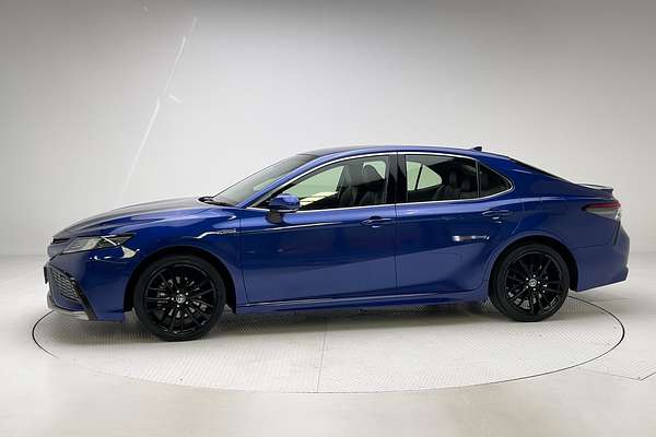 2021 Toyota Camry SX AXVH70R