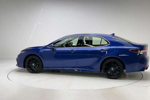 2021 Toyota Camry SX AXVH70R