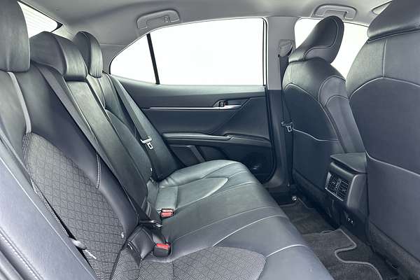 2021 Toyota Camry SX AXVH70R