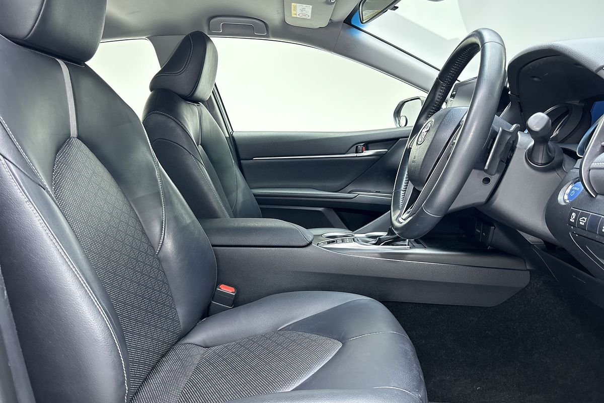 2021 Toyota Camry SX AXVH70R