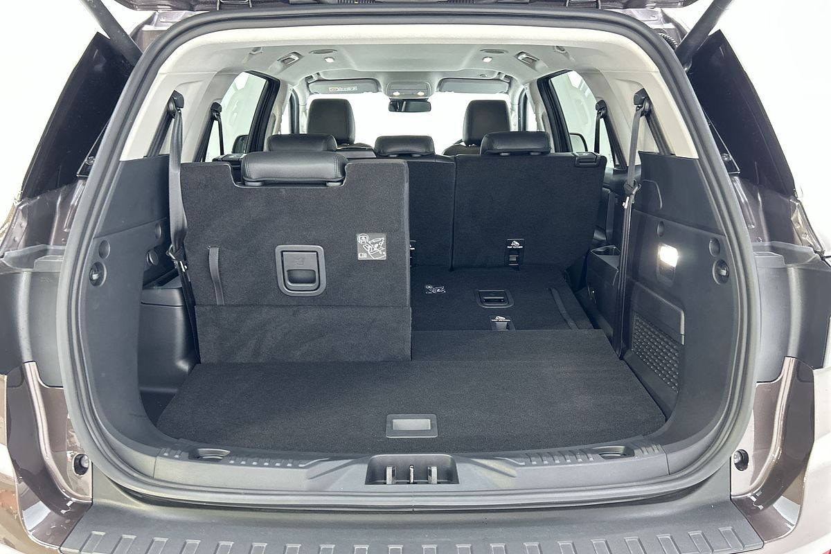 2025 Ford Everest Trend 2.0L