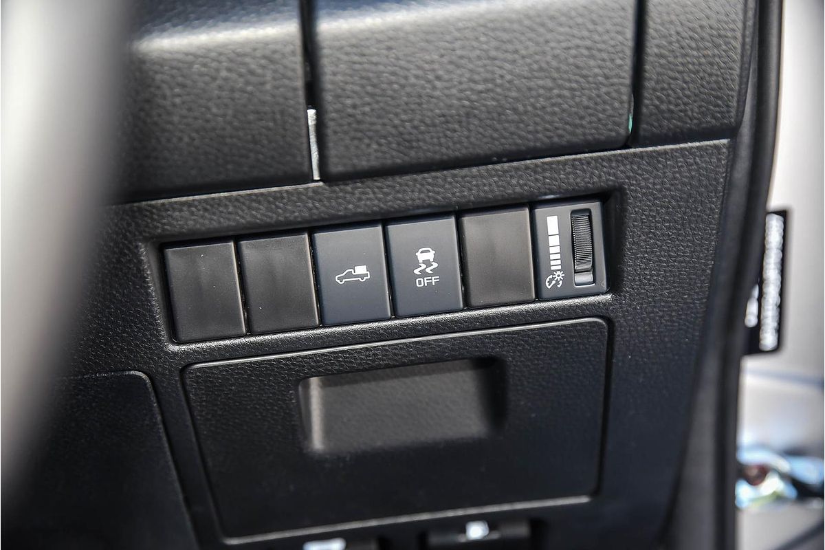 2025 Isuzu D-MAX X-TERRAIN 4X4