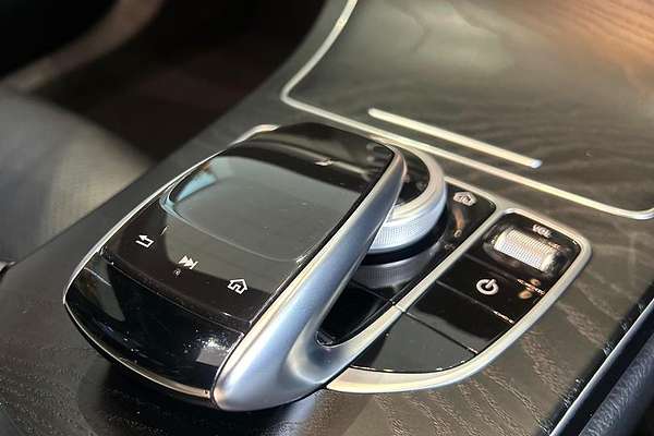 2019 Mercedes-Benz C-Class C200 S205