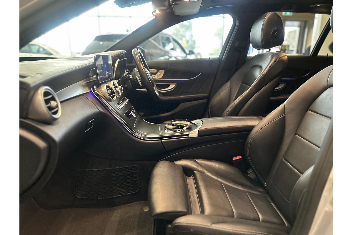 2019 Mercedes-Benz C-Class C200 S205
