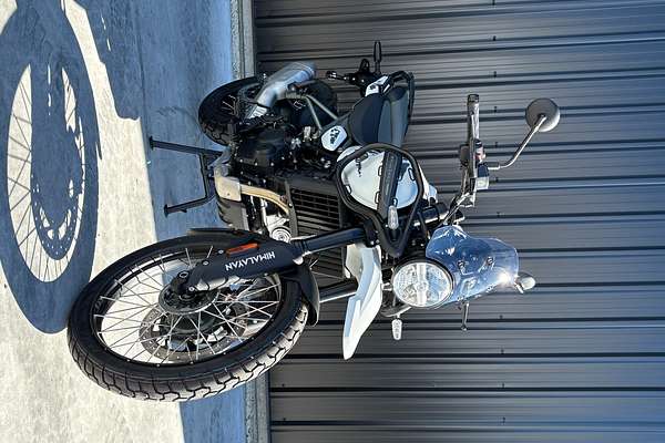 2025 Royal Enfield Himalayan 452 - Tubeless