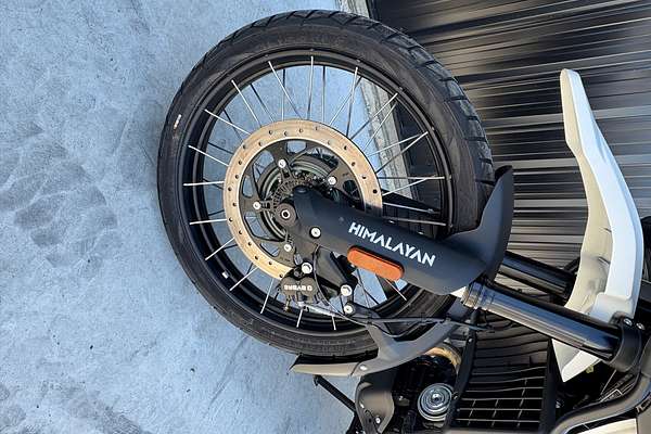 2025 Royal Enfield Himalayan 452 - Tubeless