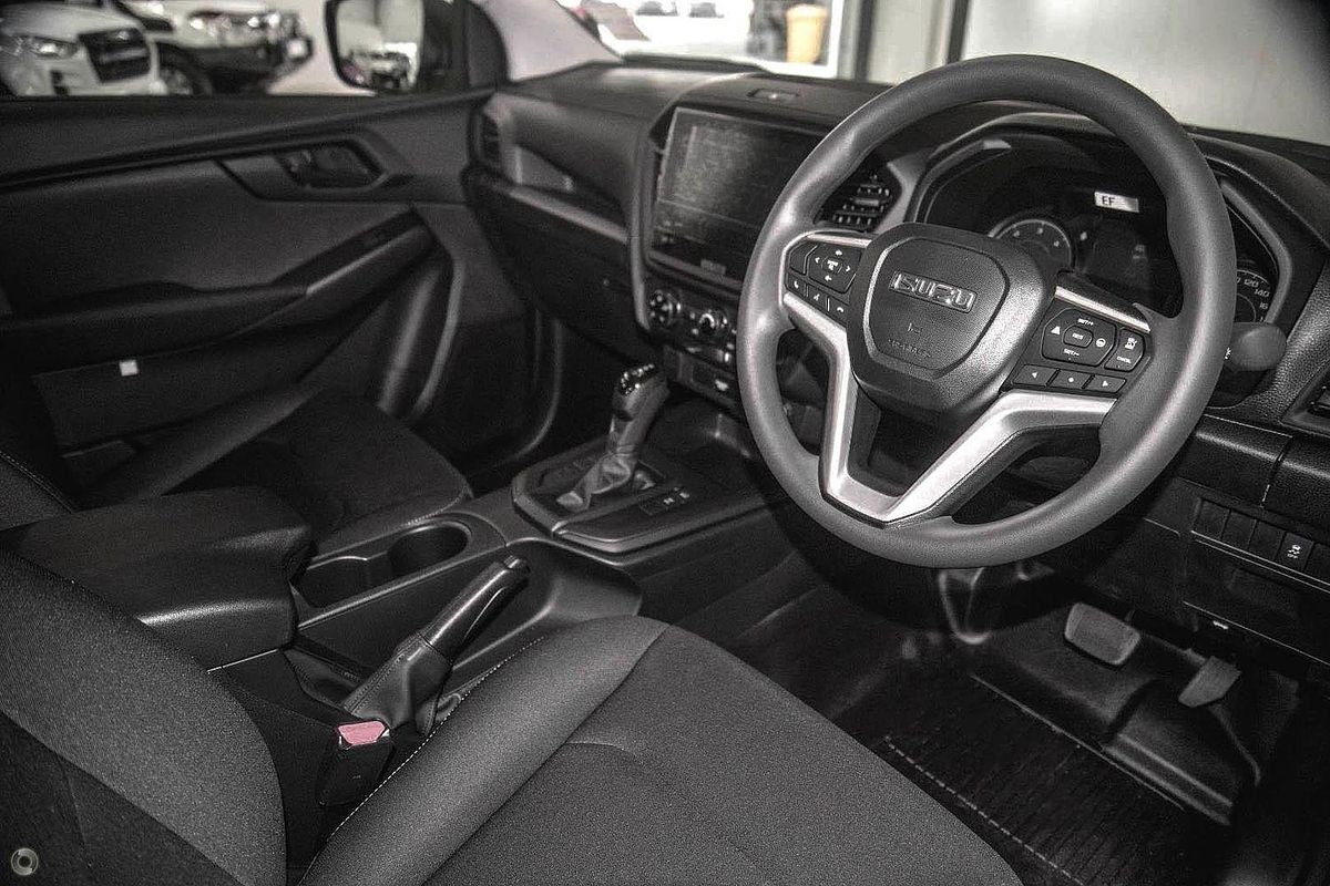 2025 Isuzu D-MAX SX 4X4