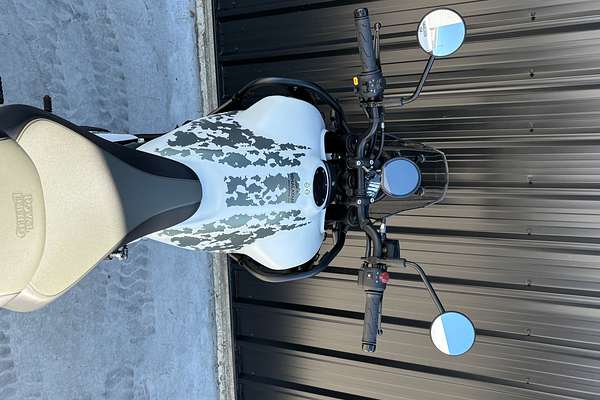 2025 Royal Enfield Himalayan 452 - Tubeless