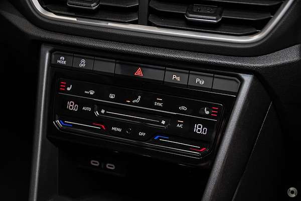 2025 Volkswagen T-Roc 110TSI Style D11