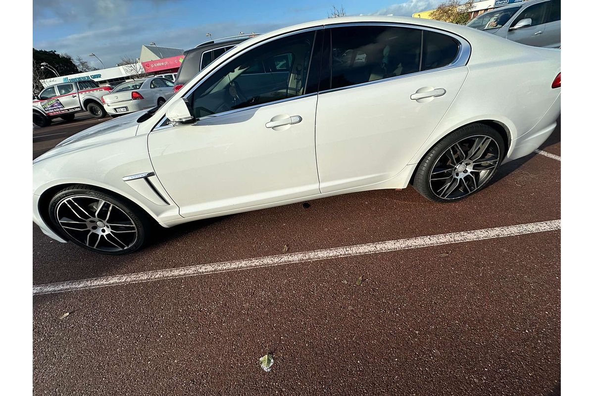 2014 Jaguar XF Luxury X250