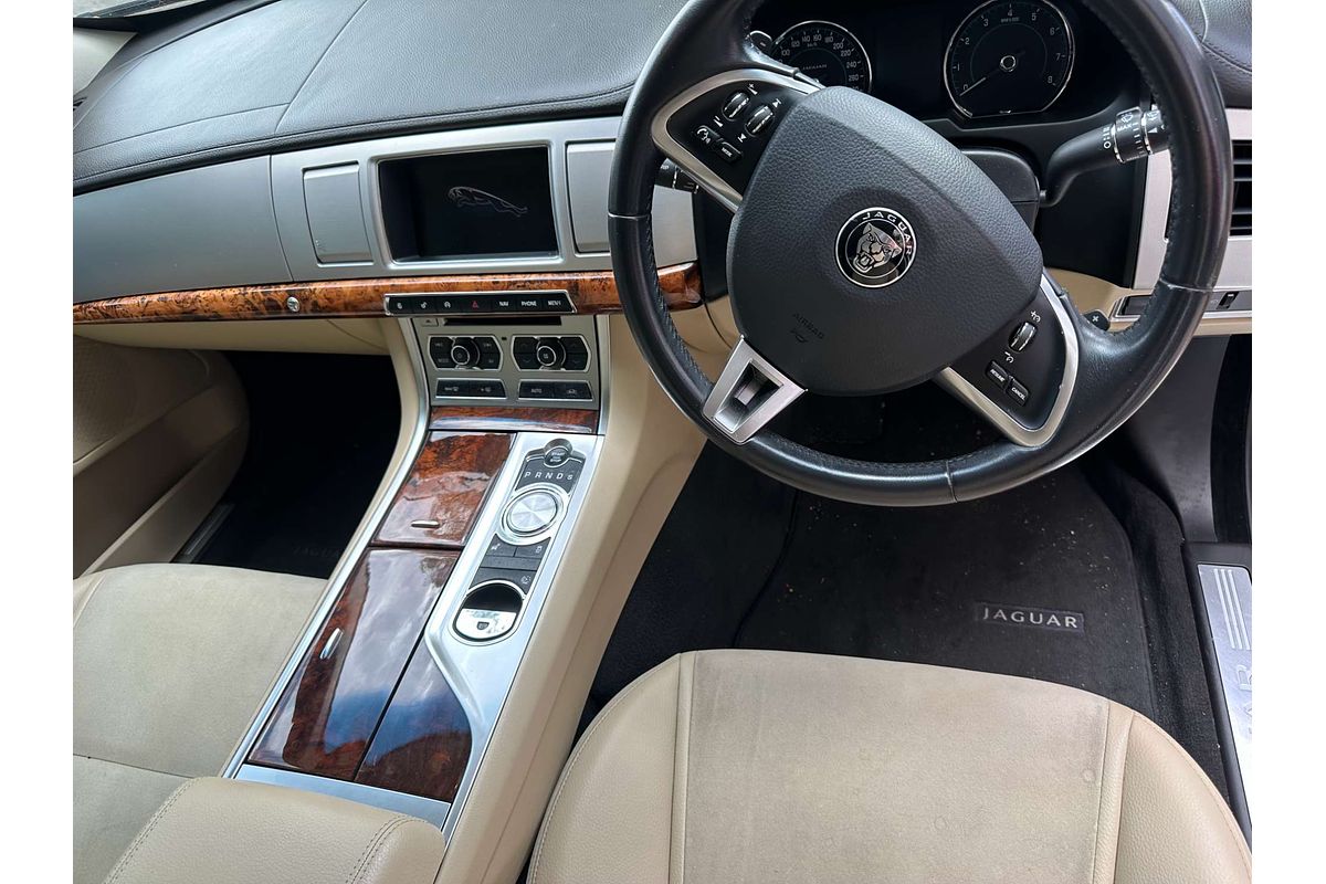 2014 Jaguar XF Luxury X250