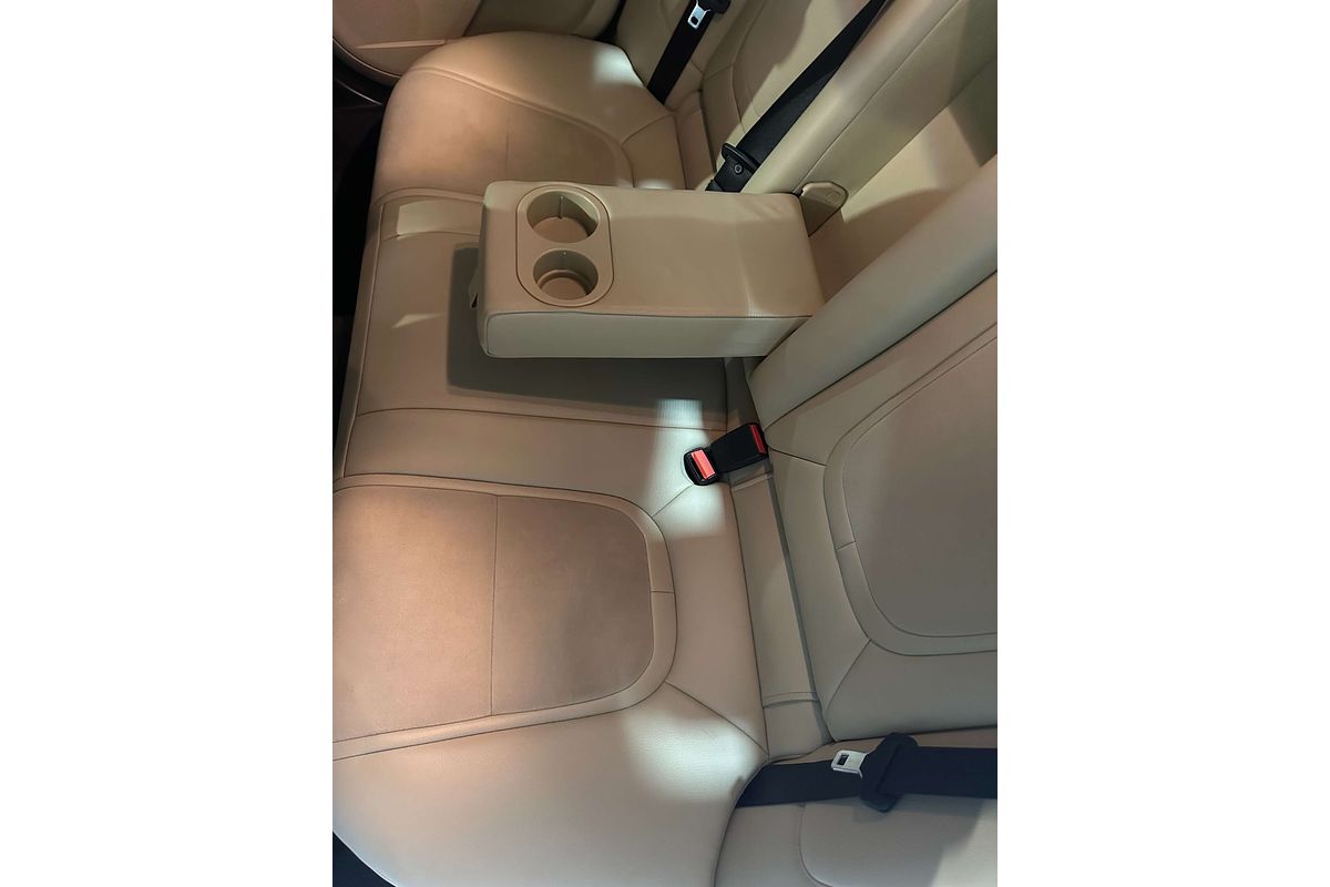 2014 Jaguar XF Luxury X250