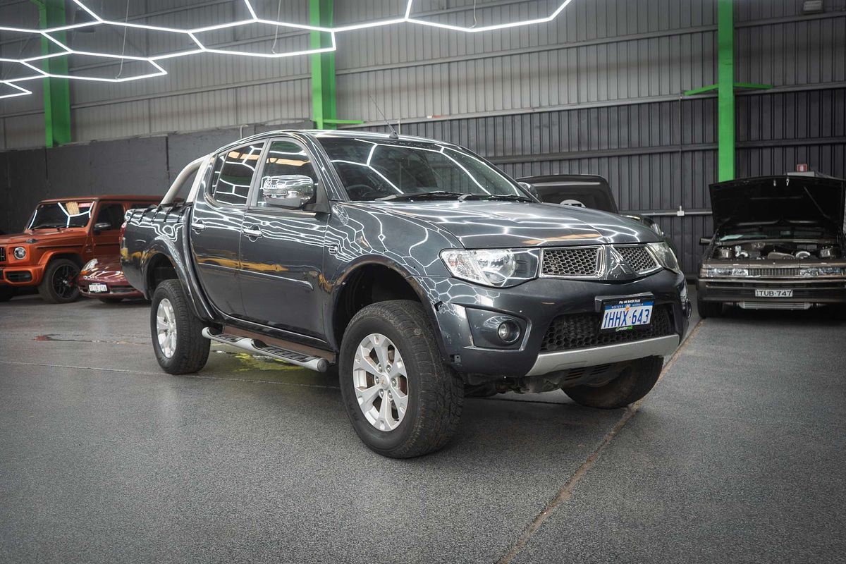 2014 Mitsubishi Triton GLX-R MN 4X4