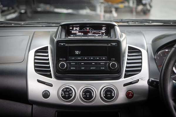 2014 Mitsubishi Triton GLX-R MN 4X4