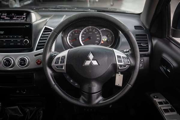 2014 Mitsubishi Triton GLX-R MN 4X4