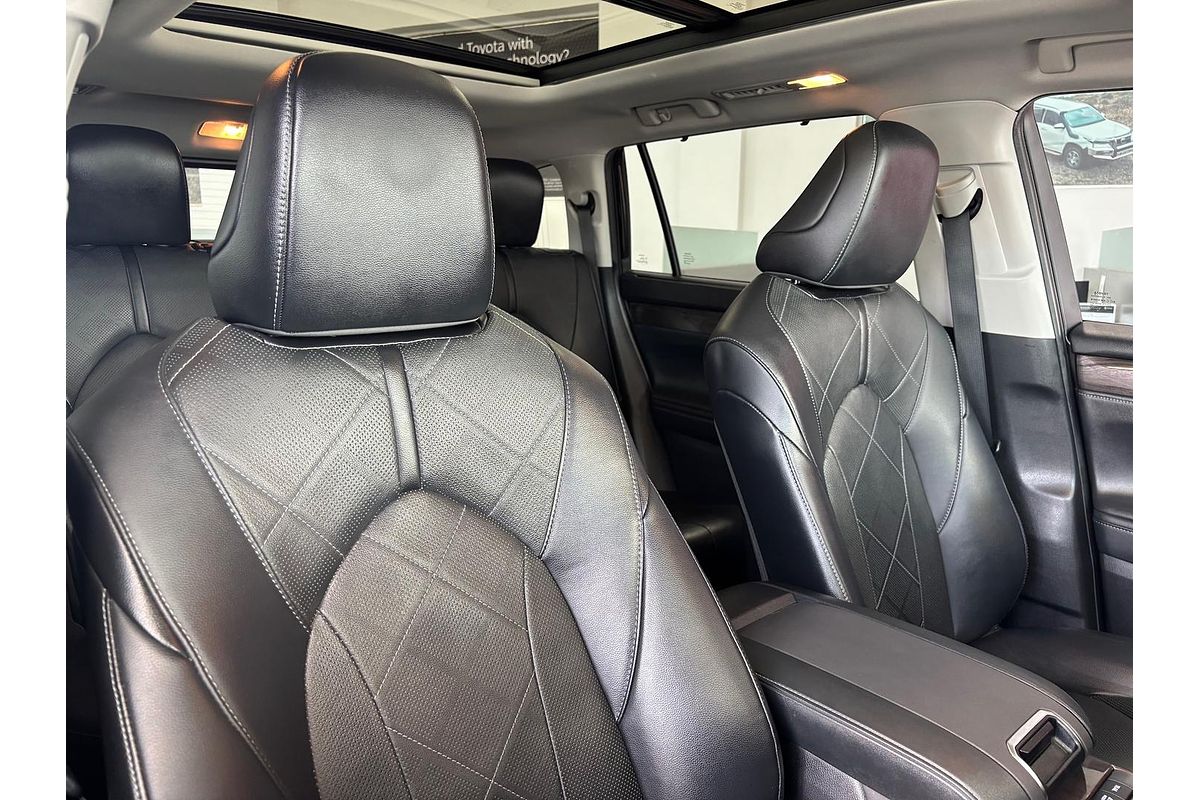 2022 Toyota Kluger Grande AXUH78R