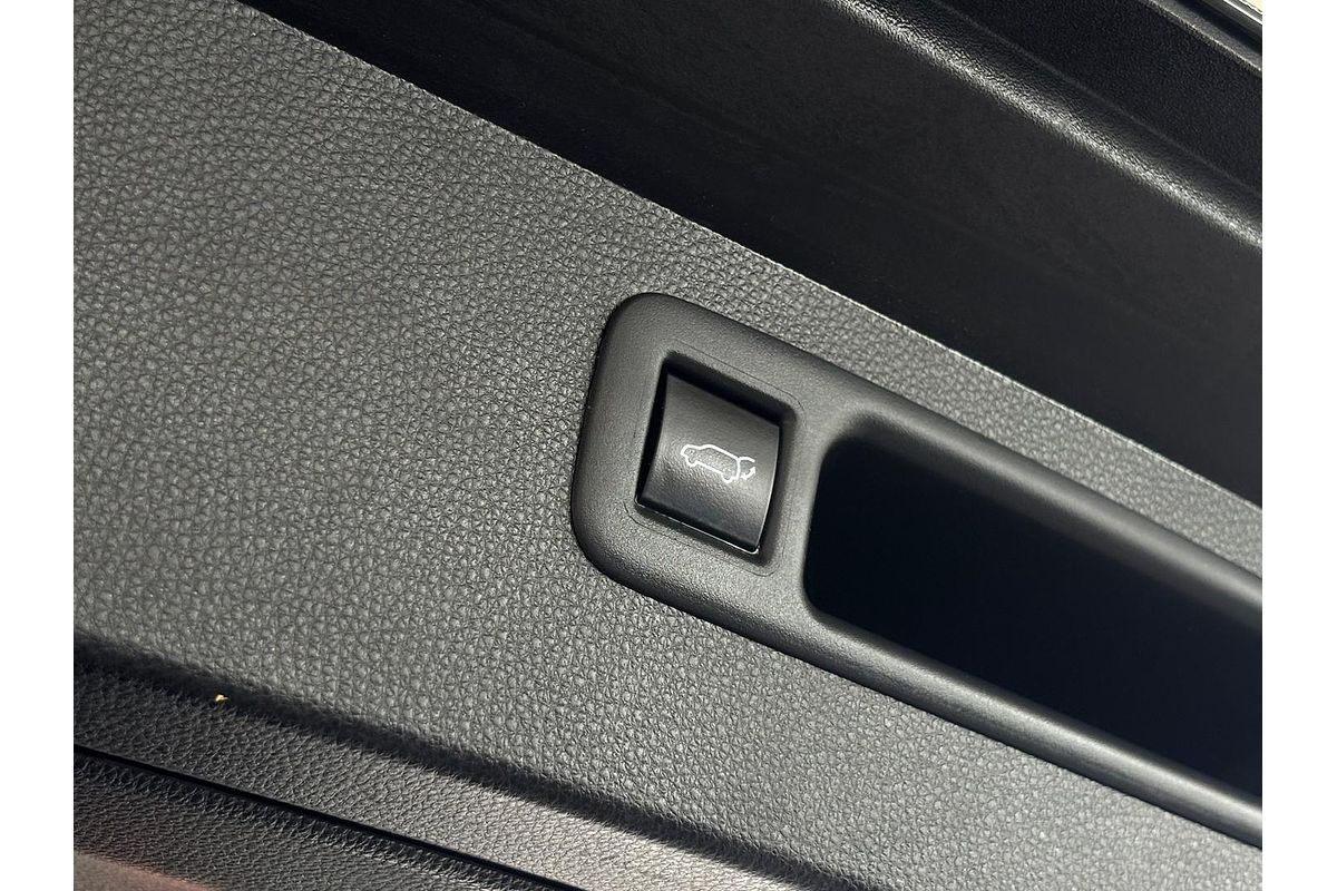 2022 Toyota Kluger Grande AXUH78R