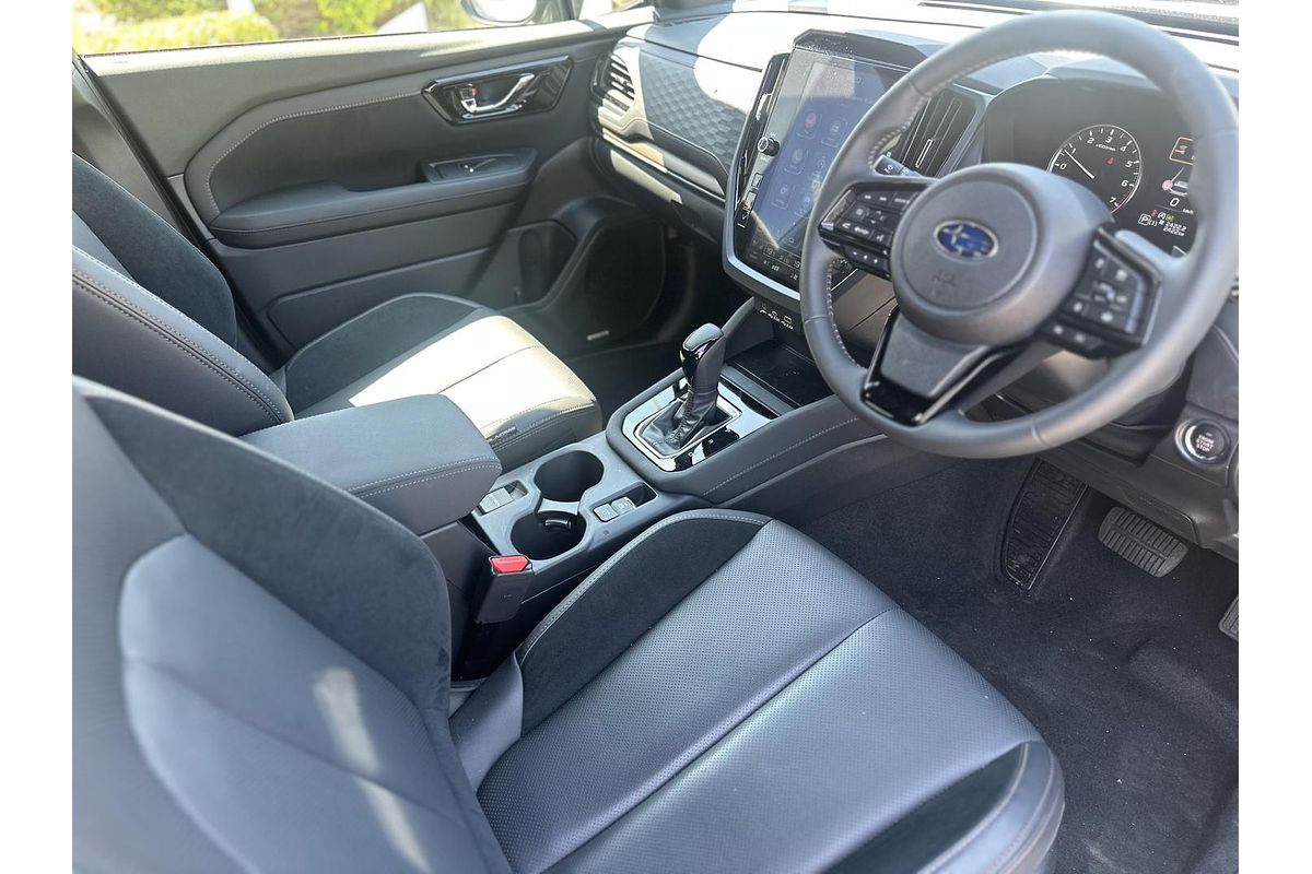 2025 Subaru Forester Touring S6