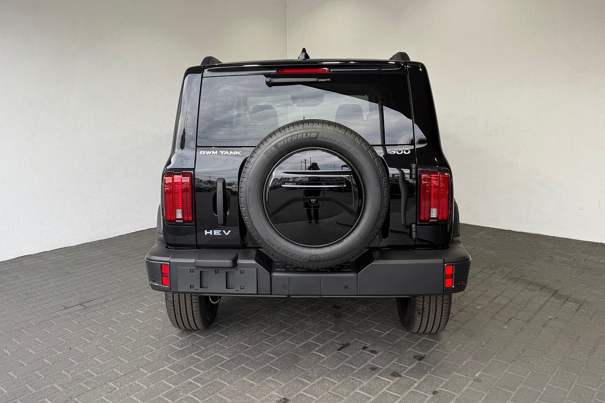 2025 GWM Tank 300 Ultra Hybrid P01