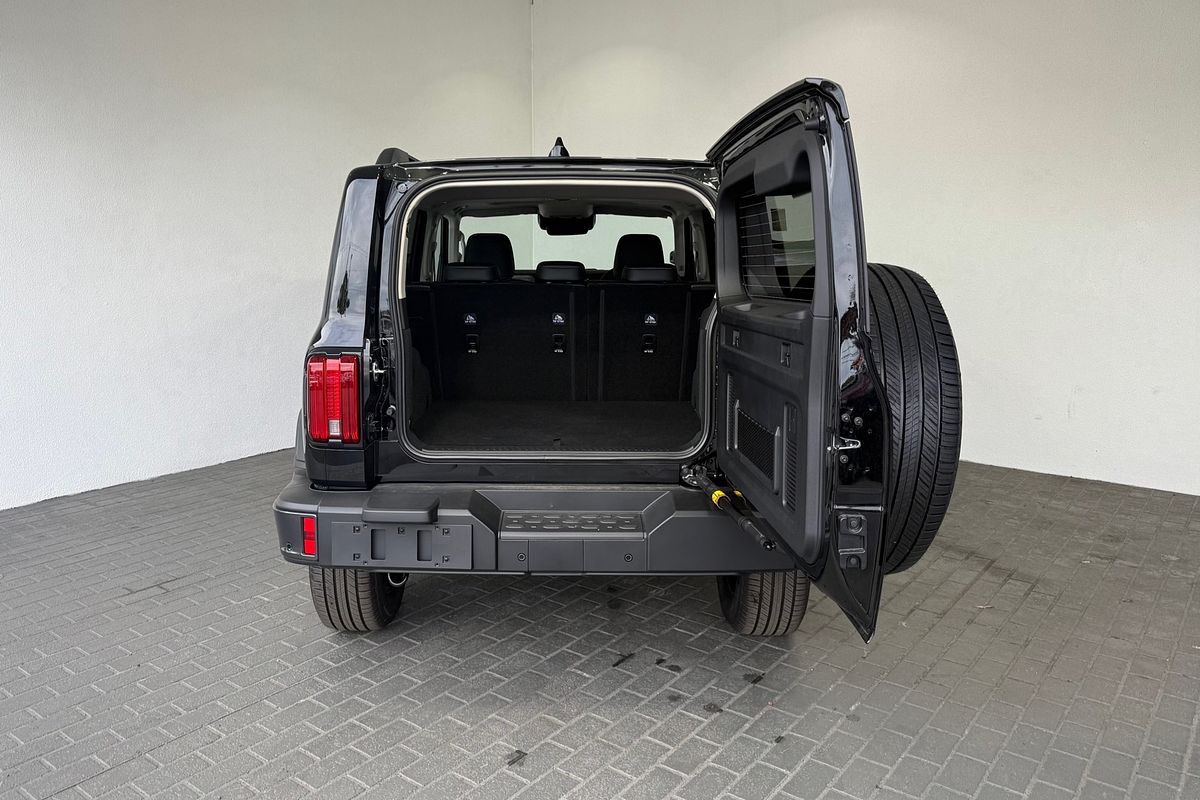 2025 GWM Tank 300 Ultra Hybrid P01