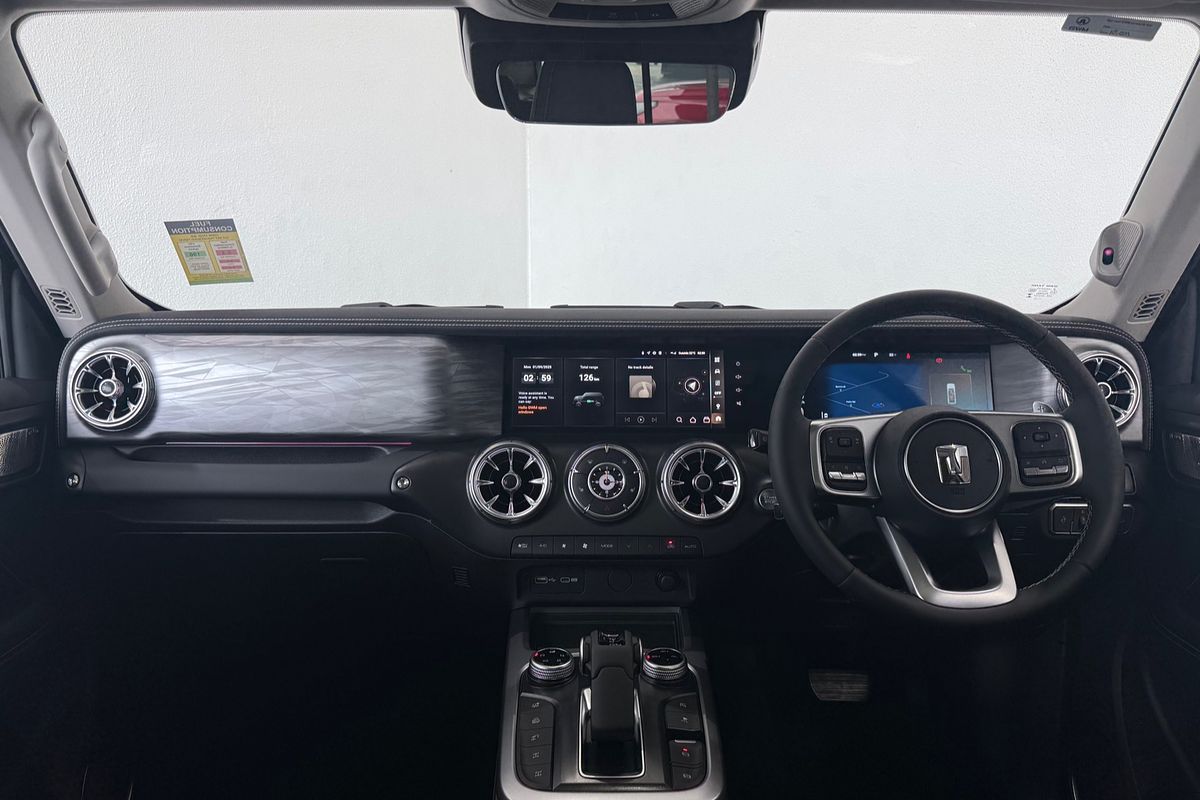 2025 GWM Tank 300 Ultra Hybrid P01