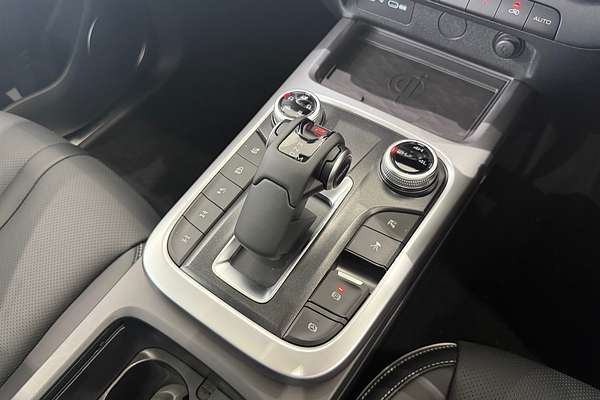 2025 GWM Tank 300 Ultra Hybrid P01