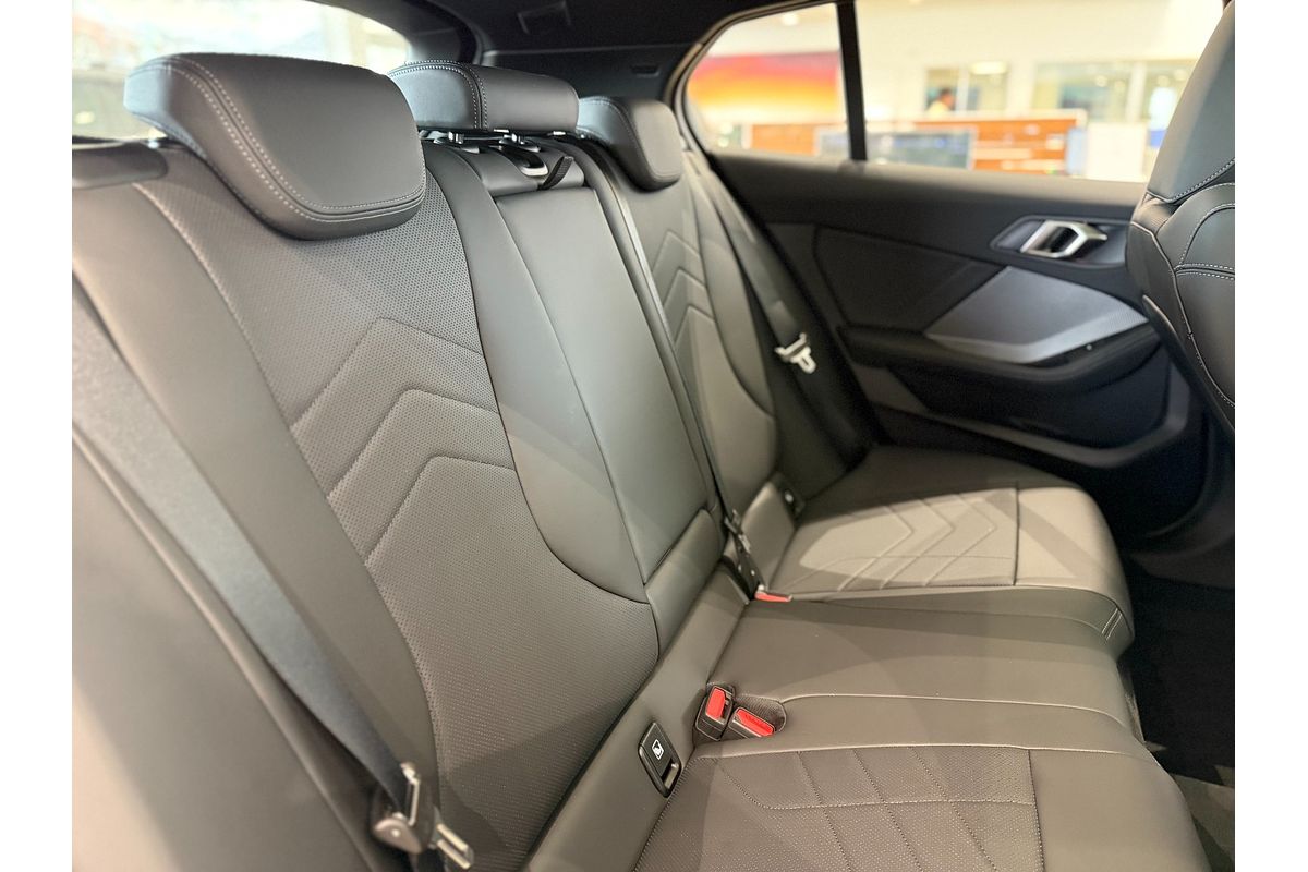 2024 BMW 1 Series 118 M Sport F70