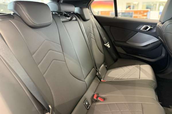 2024 BMW 1 Series 118 M Sport F70