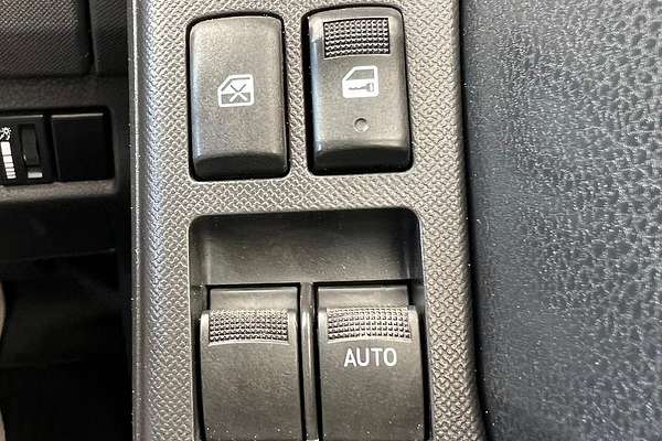 2018 Isuzu D-MAX SX High Ride Rear Wheel Drive