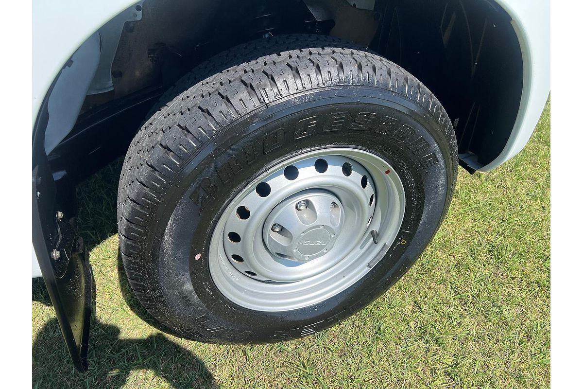 2018 Isuzu D-MAX SX High Ride Rear Wheel Drive