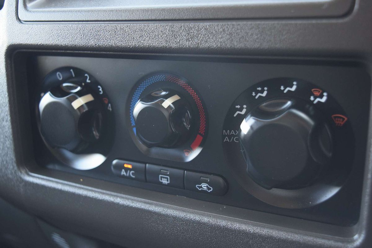 2013 Nissan Navara RX D40 Series 7 4X4